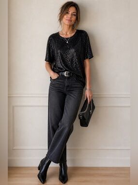 Every Women's Black Sequin Short-Sleeve Round Neck Crop Top Size Medium